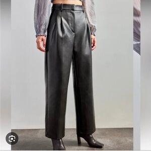 Aritzia Wilfred Effortless Pant in Black Vegan Leather size 4 NWT